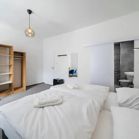 Bayer Hotel 3*